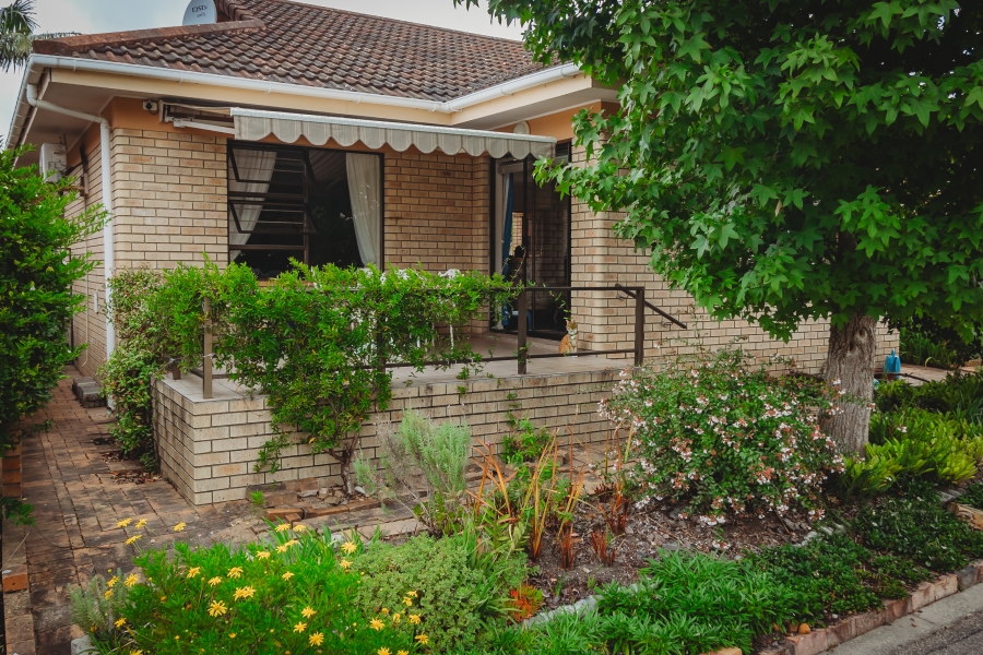 2 Bedroom Property for Sale in Heather Park Western Cape